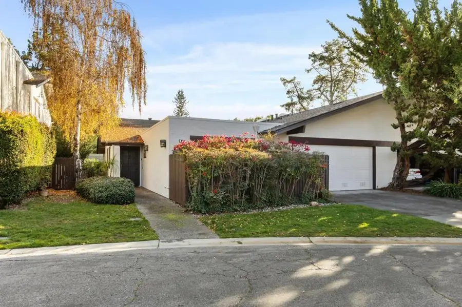 2445 Sharon Oaks Drive, Menlo Park, CA 94025 - Image #2