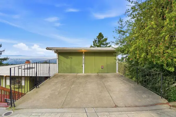 6077 Skyline Boulevard, Oakland, CA 94611