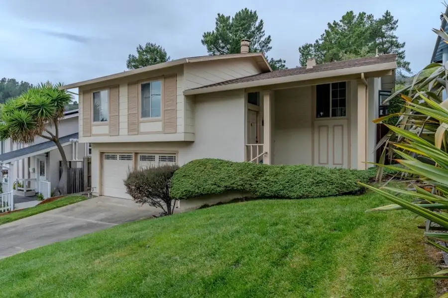 810 Saint Lawrence Drive, Pacifica, CA 94044 - Image #2