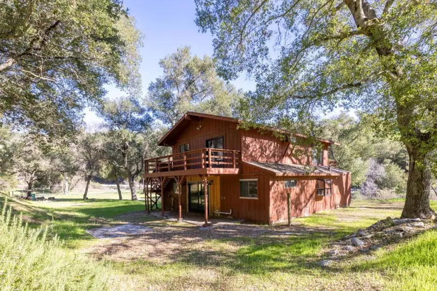 42250 Carmel Valley Road, Greenfield, CA 93927 - Image #3