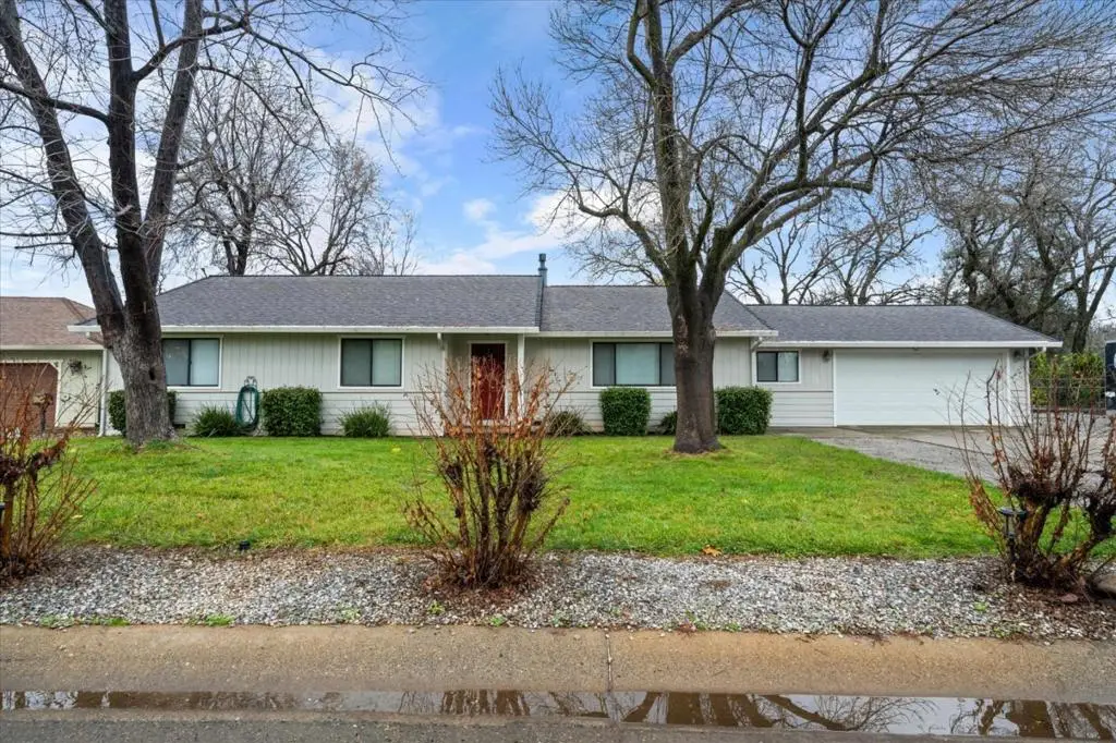 7235 Amigo Way, Redding, CA 96002 - Image #1