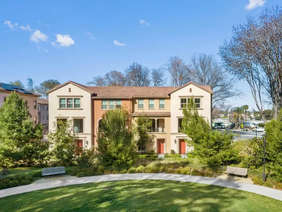 1070 Darwin Terrace #4, Sunnyvale, CA 94085 - Image #3