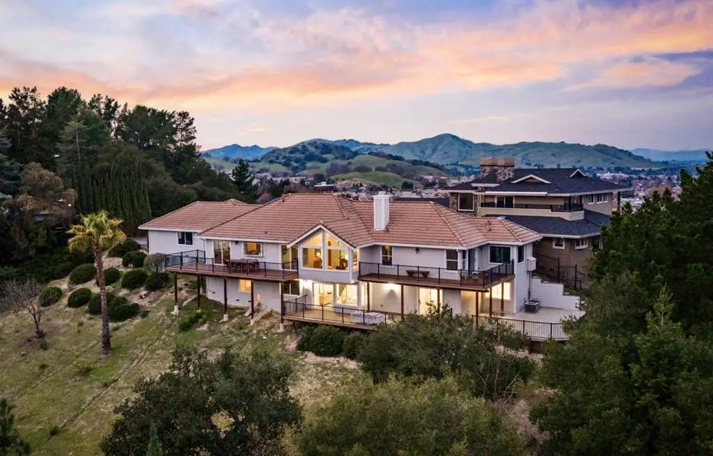 1501 Welburn Avenue, Gilroy, CA 95020 - Image #1