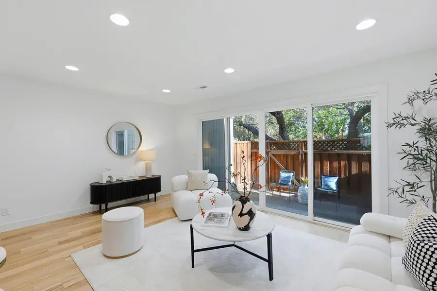 7050 Rainbow Drive #4, San Jose, CA 95129 - Image #2