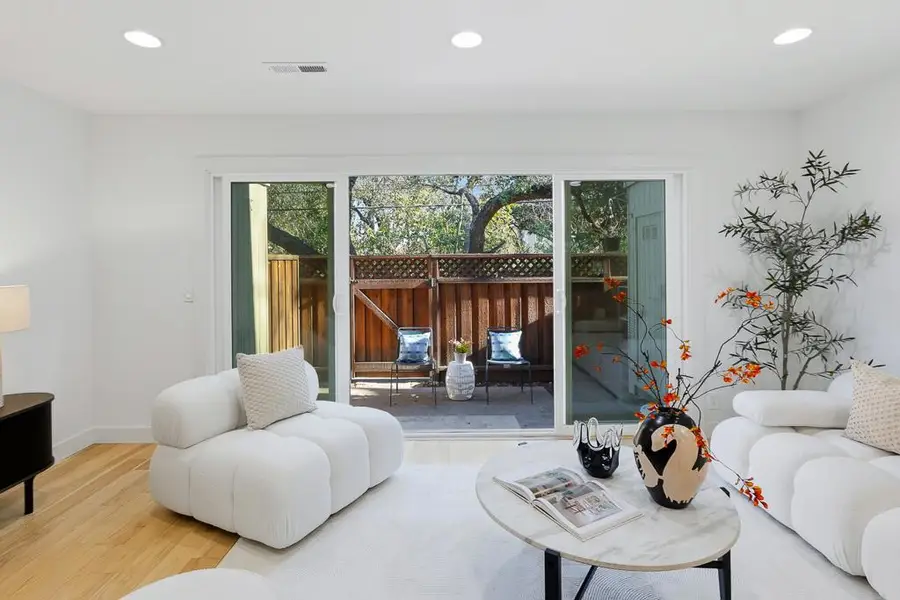 7050 Rainbow Drive #4, San Jose, CA 95129 - Image #3