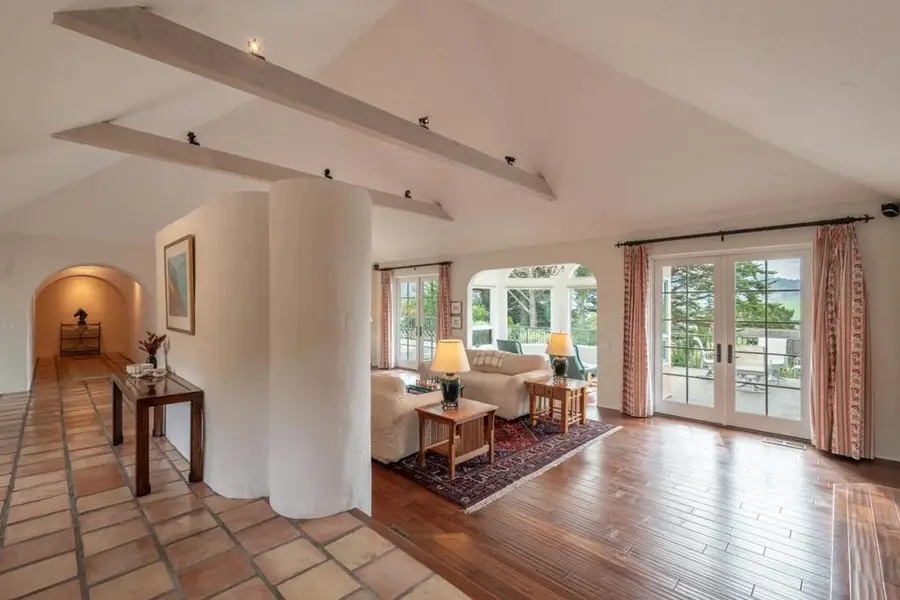 25987 Rio Vista Drive, Carmel, CA 93923 - Image #3