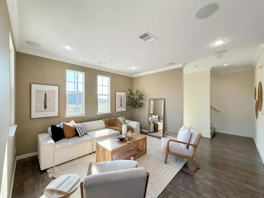 1053 Eagle Way, San Jose, CA 95131 - #3