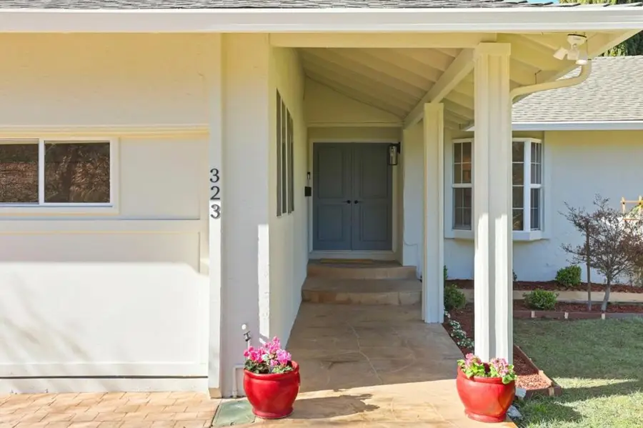 323 Burning Tree Drive, San Jose, CA 95119 - Image #3