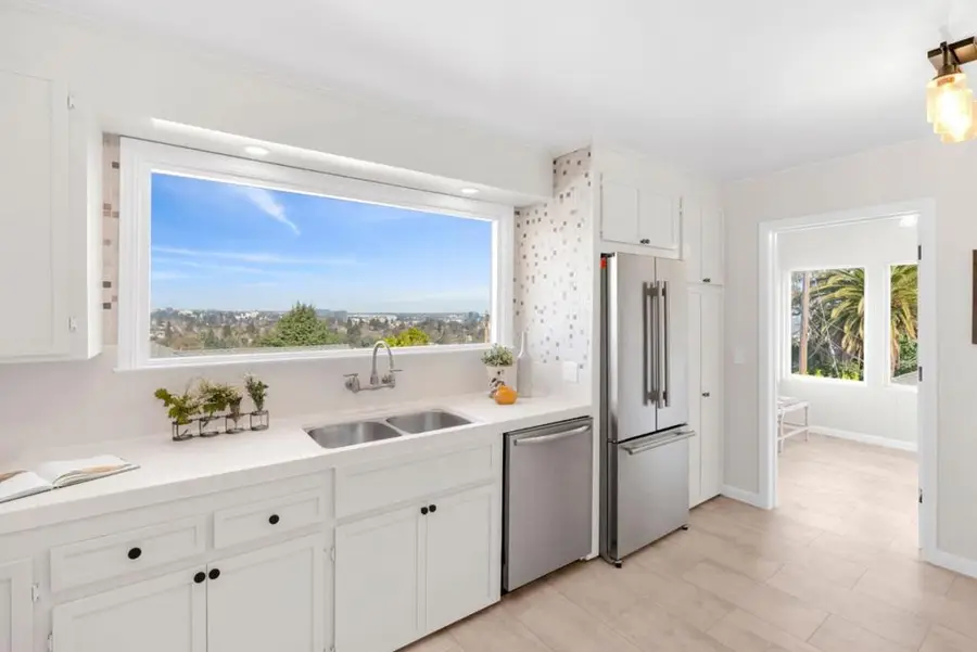 3909 Leona Street, San Mateo, CA 94403 - Image #3