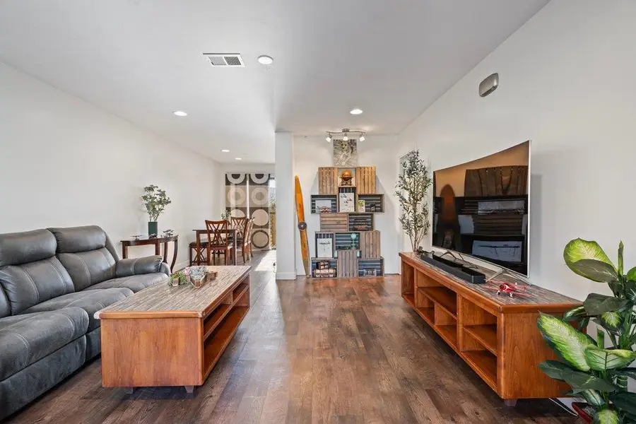 801 Nash Road #B10, Hollister, CA 95023 - #2