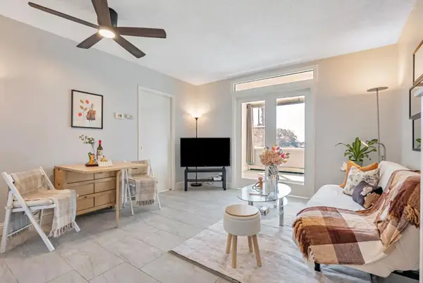 2601 College Avenue #208, Berkeley, CA 94704