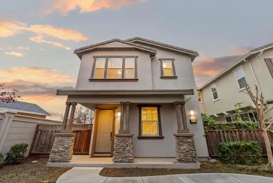 639 Montage Circle, East Palo Alto, CA 94303 - Image #2