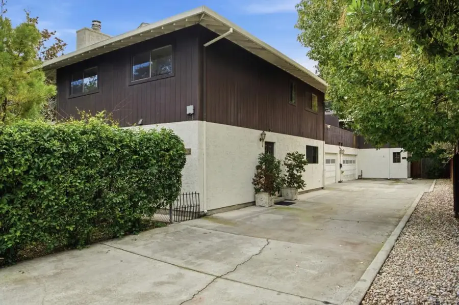 831 University Drive, Menlo Park, CA 94025 - Image #2