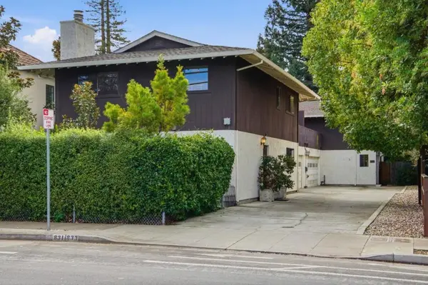 831 University Drive #831-833, Menlo Park, CA 94025