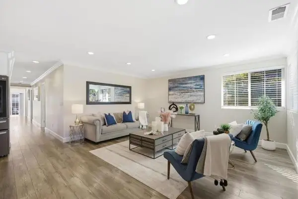 2212 Dumbarton Avenue, East Palo Alto, CA 94303