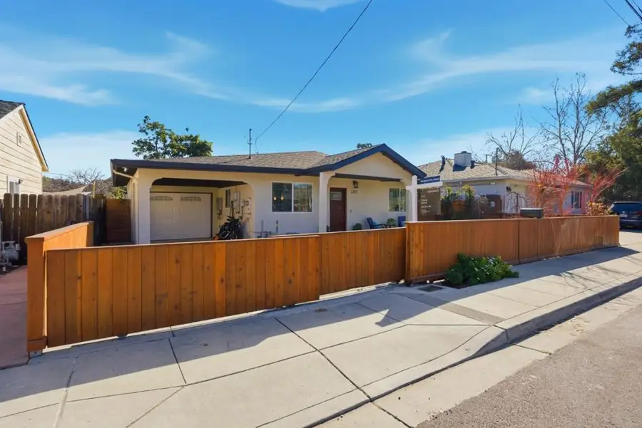 2212 Dumbarton Avenue, Palo Alto, CA 94303 - #2