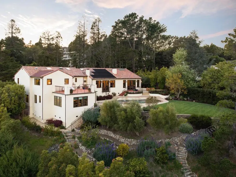 25 Searsville Court, Hillsborough, CA 94010 - Image #2