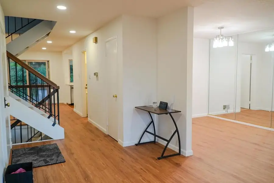 6 Havenridge Court, San Mateo, CA 94402 - Image #2