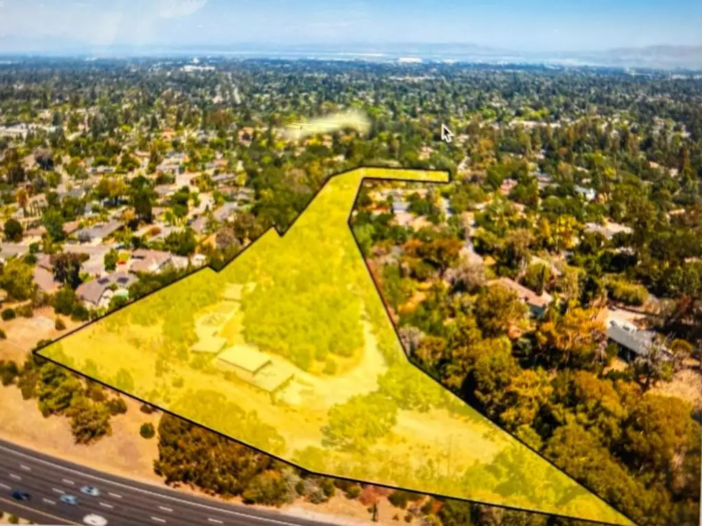 2100 Woods Lane, Los Altos, CA 94022 - #1