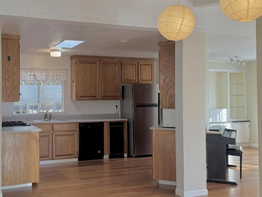 1075 Space Park Way, Mountain View, CA 94043 - #3