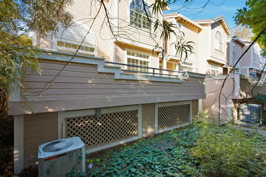 2434 Nobili Avenue, Santa Clara, CA 95051 - Image #2