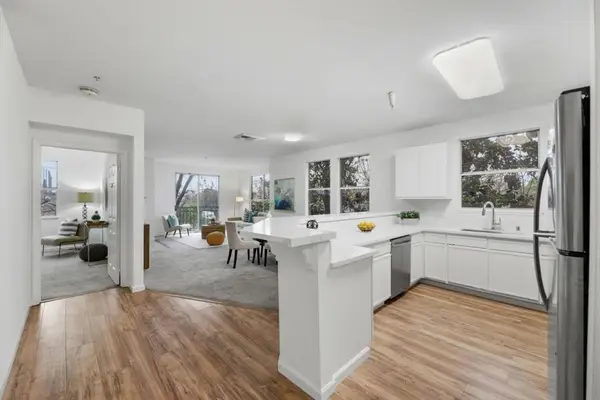 951 S 12th Street #220, San Jose, CA 95112