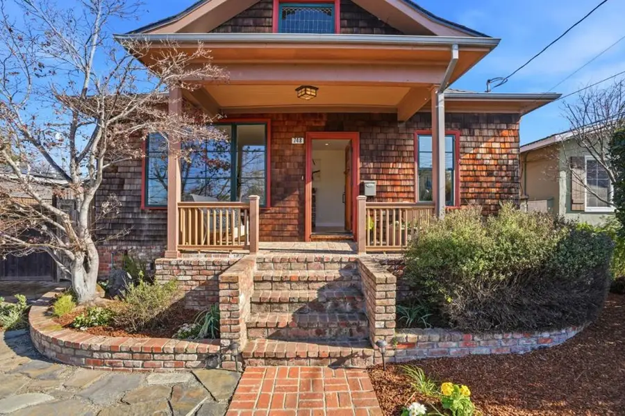 748 Laurel Avenue, Burlingame, CA 94010 - Image #2