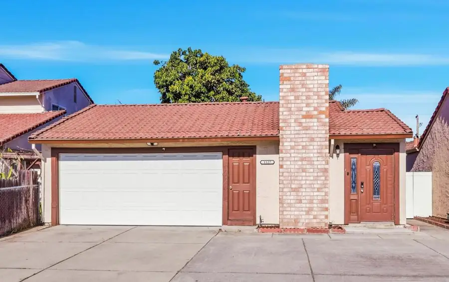 1127 Spiro Drive, San Jose, CA 95116 - Image #2