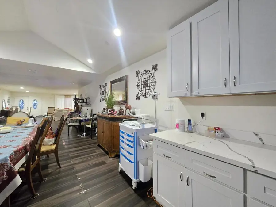 11 Lindbergh Street, San Mateo, CA 94401 - Image #3