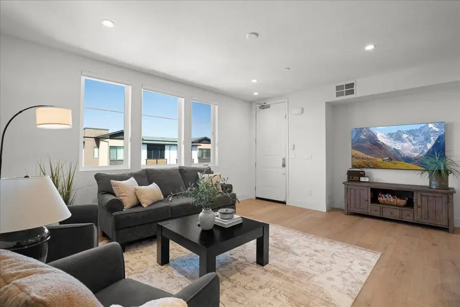 16293 Gellatt Court, Los Gatos, CA 95032 - Image #3