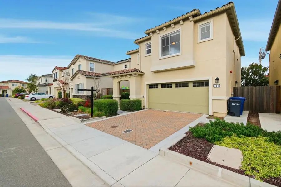 121 Mountaintop Avenue, Hayward, CA 94544 - #3