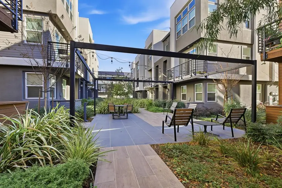 3675 Broadcast, Fremont, CA 94538 - #3