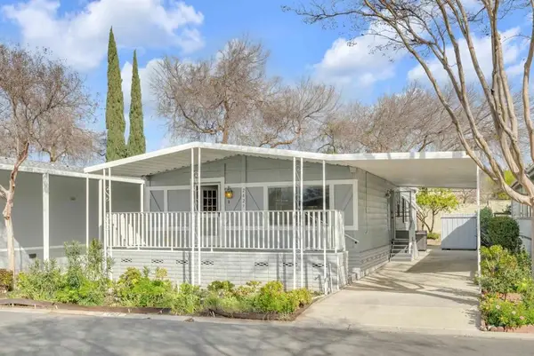 2827 Moss Hollow Drive, San Jose, CA 95121