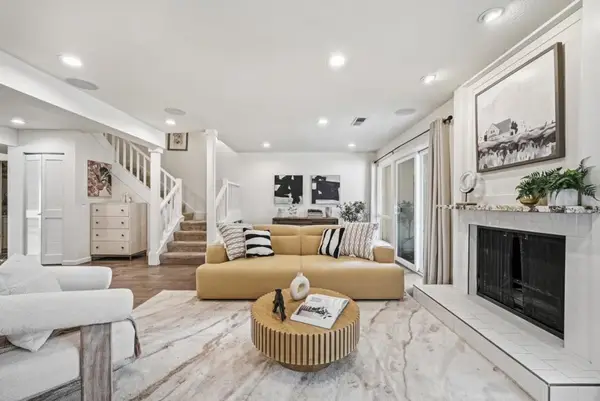 19124 Vineyard Lane, Saratoga, CA 95070