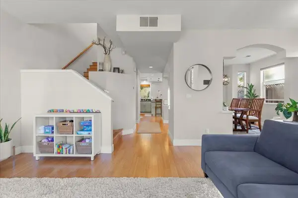 105 Village Circle, Santa Cruz, CA 95060