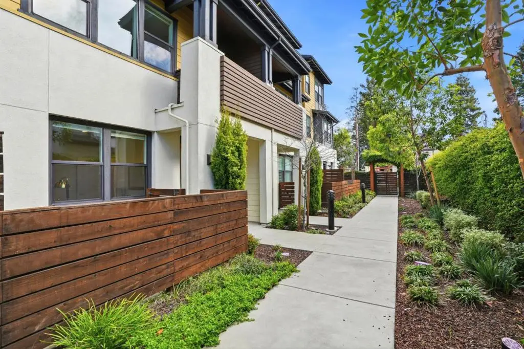 24 Avondale Avenue, Redwood City, CA 94062 - #1