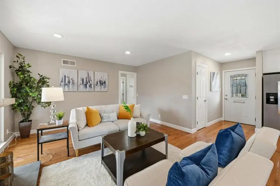 1115 Holmes Avenue, Campbell, CA 95008 - #3