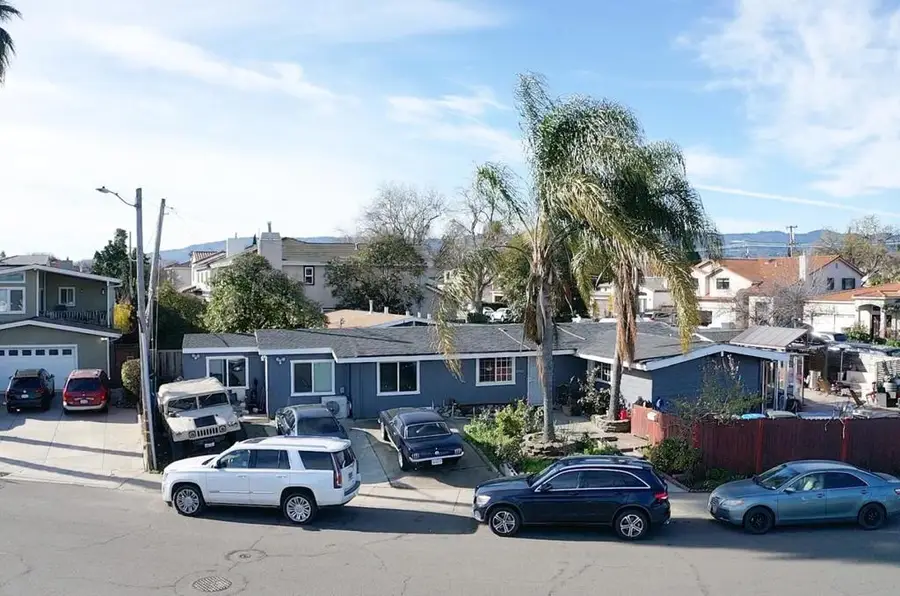 18940 Loree Avenue, Cupertino, CA 95014 - #3