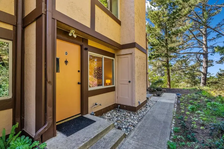 627 Hickey Boulevard #D, Pacifica, CA 94044 - #3