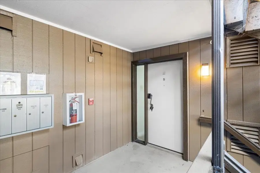 3323 La Mesa Drive #5, San Carlos, CA 94070 - #3