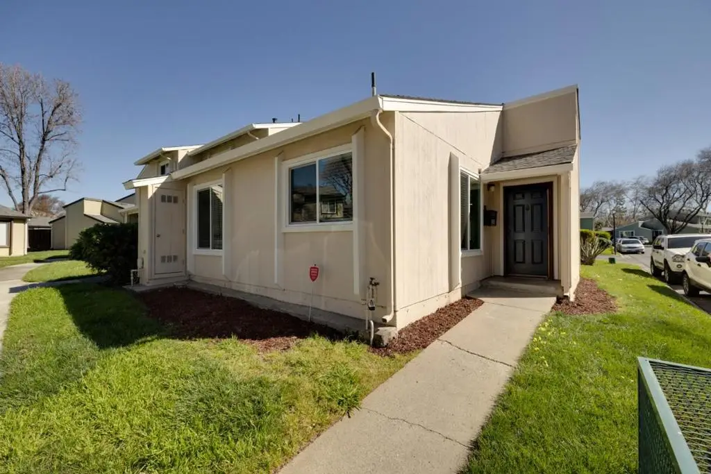 1034 Ribisi Circle, San Jose, CA 95131 - #1