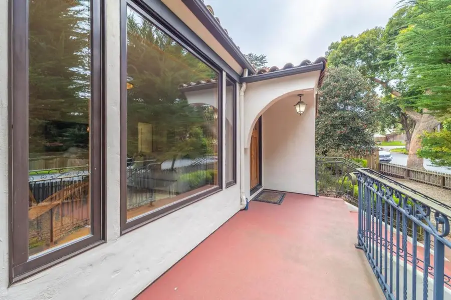 990 Sinex Avenue, Pacific Grove, CA 93950 - #3