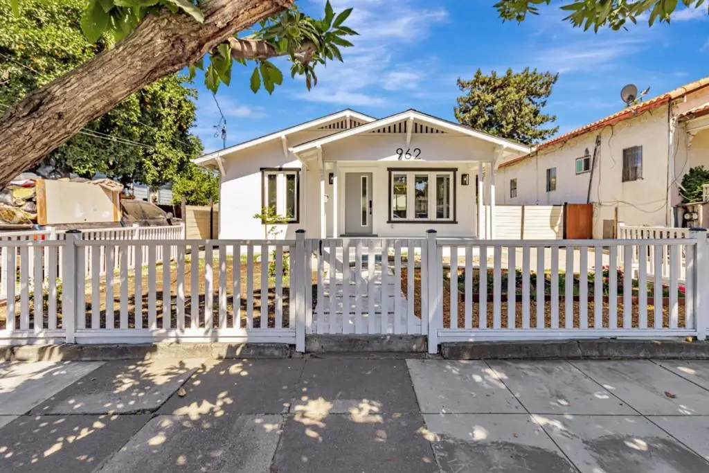 962 S 10th Street, San Jose, CA 95112 - #1