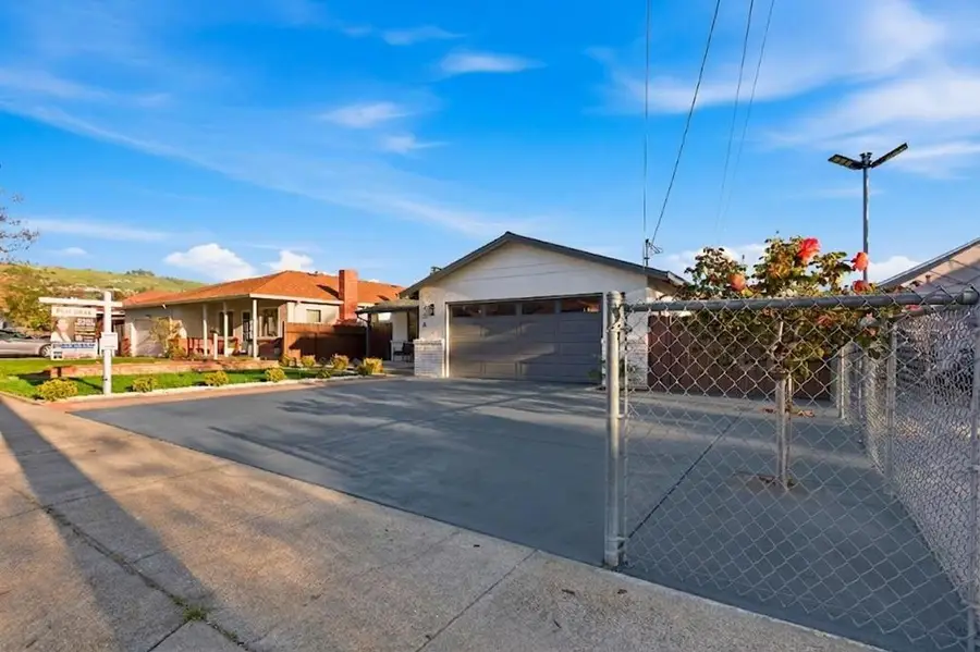 236 S Claremont Avenue, San Jose, CA 95127 - #3