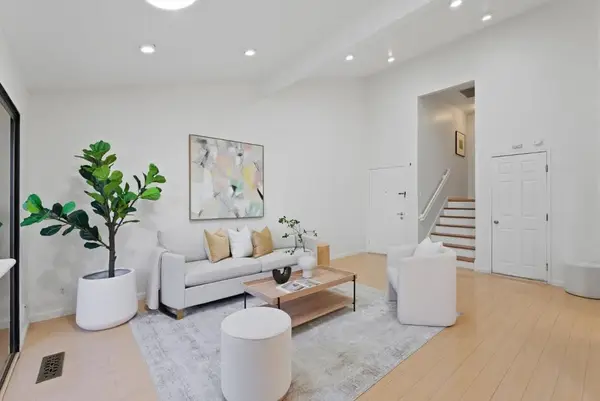 20012 Northcrest Square, Cupertino, CA 95014