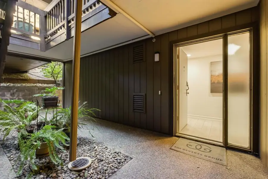 3335 La Mesa Drive #4, San Carlos, CA 94070 - #2