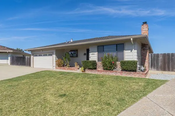 1519 Los Altos Way, Salinas, CA 93906