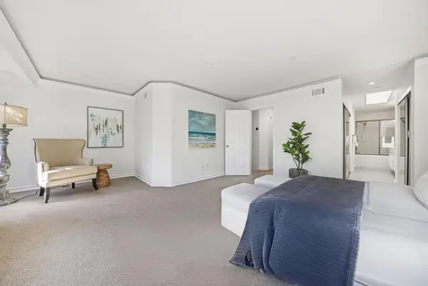994 La Mesa Terrace #F, Sunnyvale, CA 94086