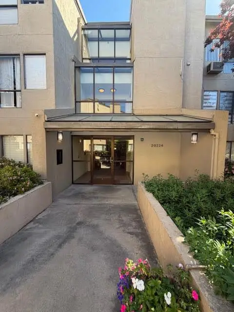 39224 Guardino Drive #204, Fremont, CA 94538