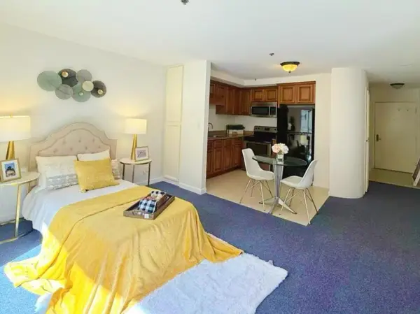 324 Catalpa Street #206, San Mateo, CA 94401